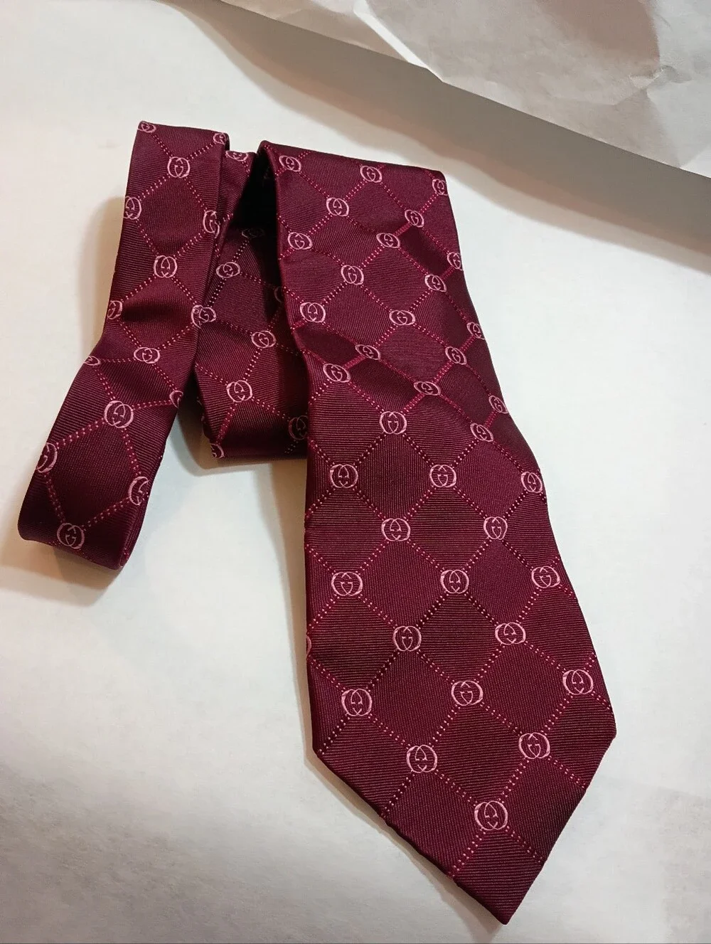Gucci Supreme Mens Silk Tie All Over Print